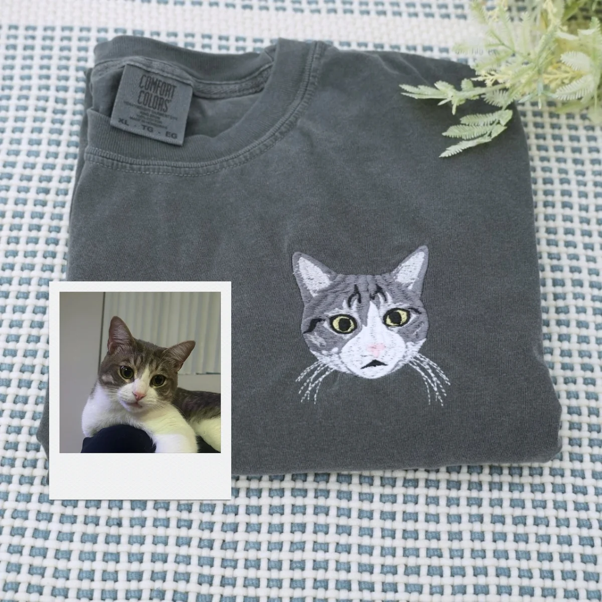 Custom Cat Portrait T-Shirt - Pet Face Embroidered Shirt From Photo - Personalized Cat Mom Gift - Image 4