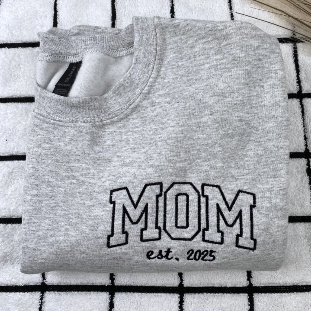 Custom Dad Hoodies - Multiple Kids Names Embroidered Sweatshirts - Perfect Father's Day Gift - Image 9