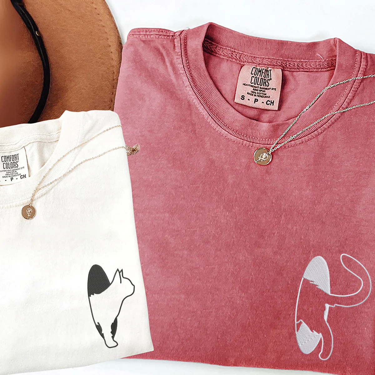 Custom Embroidered Cat Portal Matching T-shirts for Couples - Image 2
