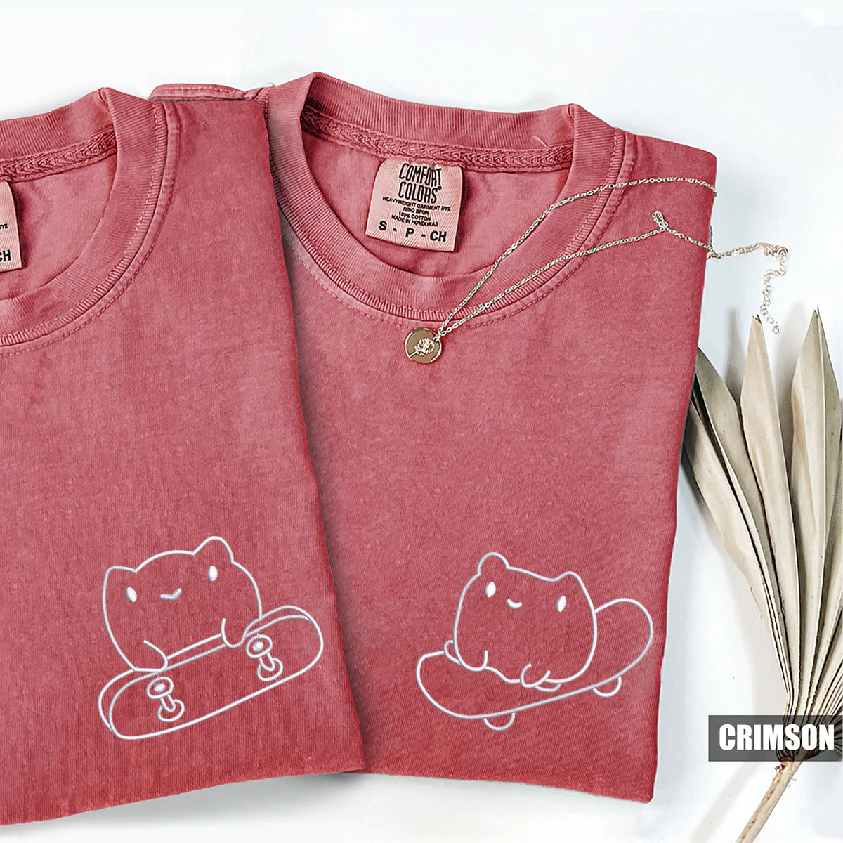 Custom Embroidered Cute Frog Skateboards Matching T-shirts for Couples