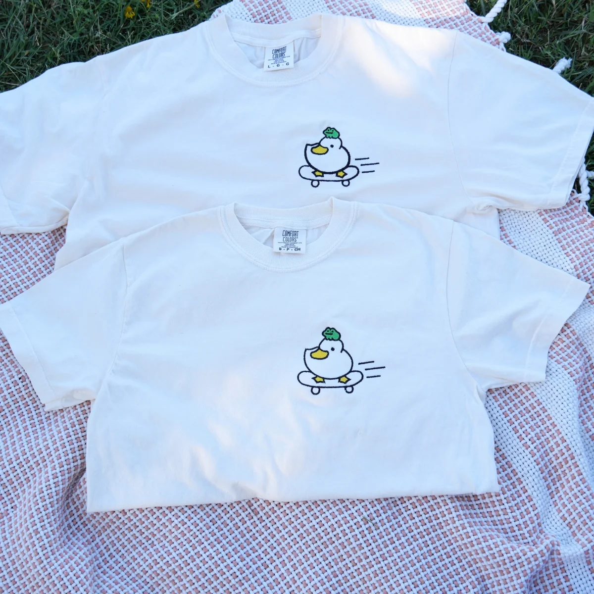 Custom Embroidered Duck and Frog Matching T-shirts for Couples - Image 2