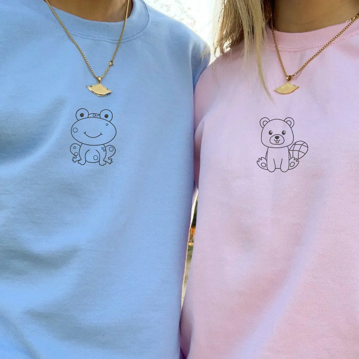 Custom Embroidered Frog and Beaver Matching Hoodies for Couples - Image 7