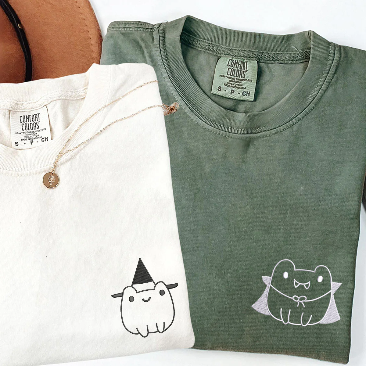 Custom Embroidered Frog Halloween Matching T-shirts for Couples - Image 4