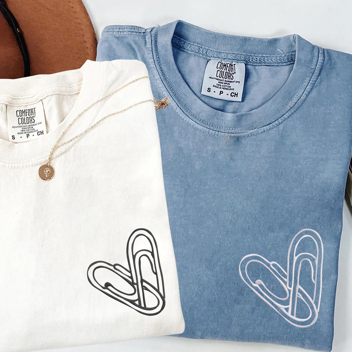 Custom Embroidered Paperclip Heart Matching T-shirts for Couples - Image 2