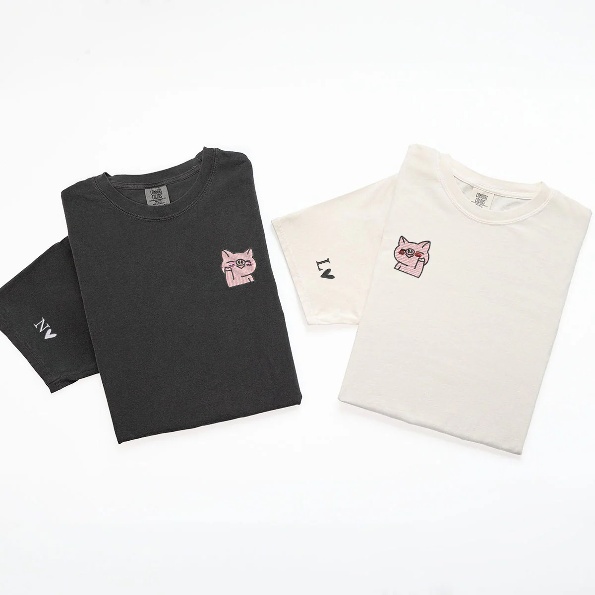 Custom Embroidered Waving Pigs Matching T-shirts for Couples - Image 5