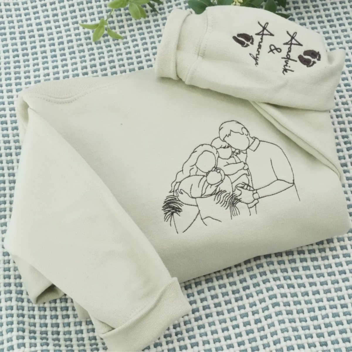 Custom Family Portrait Line Art Embroidered Sweatshirts - Minimalist Photo to Embroidery - Perfect Family Keepsake - Image 5