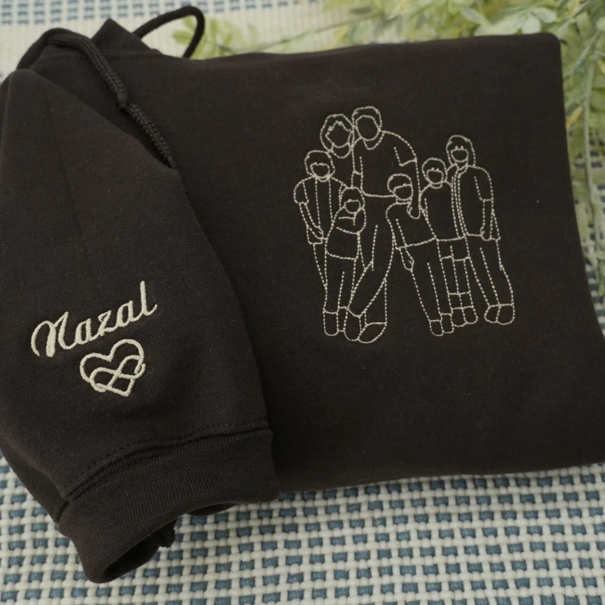 Custom Family Portrait Line Art Embroidered Sweatshirts - Minimalist Photo to Embroidery - Perfect Family Keepsake - Image 6