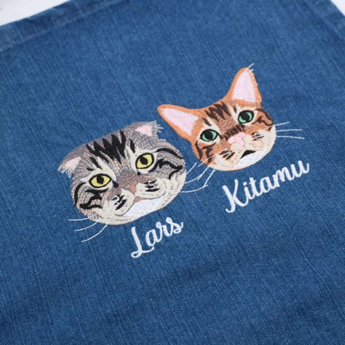 Custom Multi-Cat Embroidered Aprons - Personalized Pet Portrait Kitchen Apparel - Perfect Cat Lover Gift - Image 2