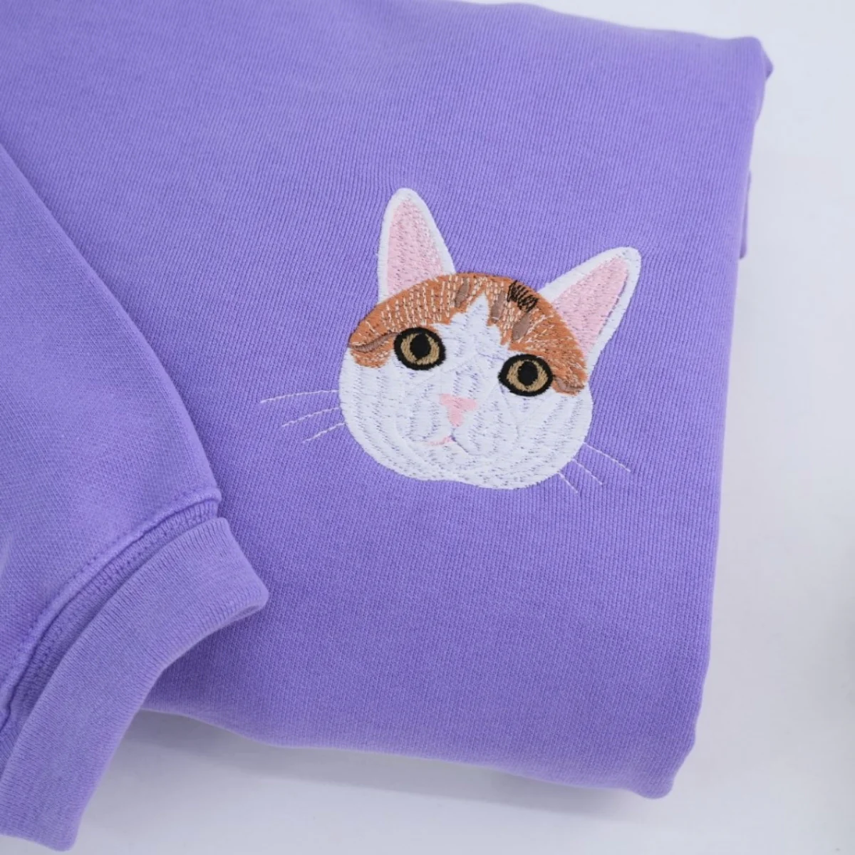 Custom Multi-Cat Portrait Sweatshirts - Personalized Pet Faces with Names - Multiple Cat Owner Gift - Image 5
