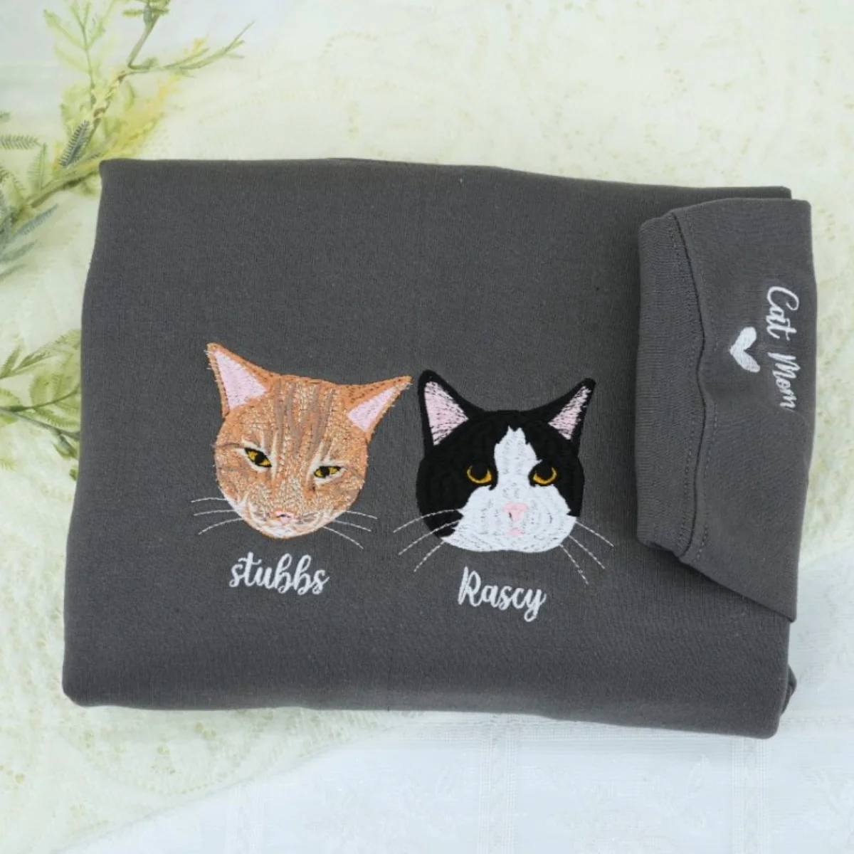 Custom Multiple Cat Portrait Hoodies - Personalized Multi Pet Embroidered Sweatshirts - Cat Parent Gift - Image 6