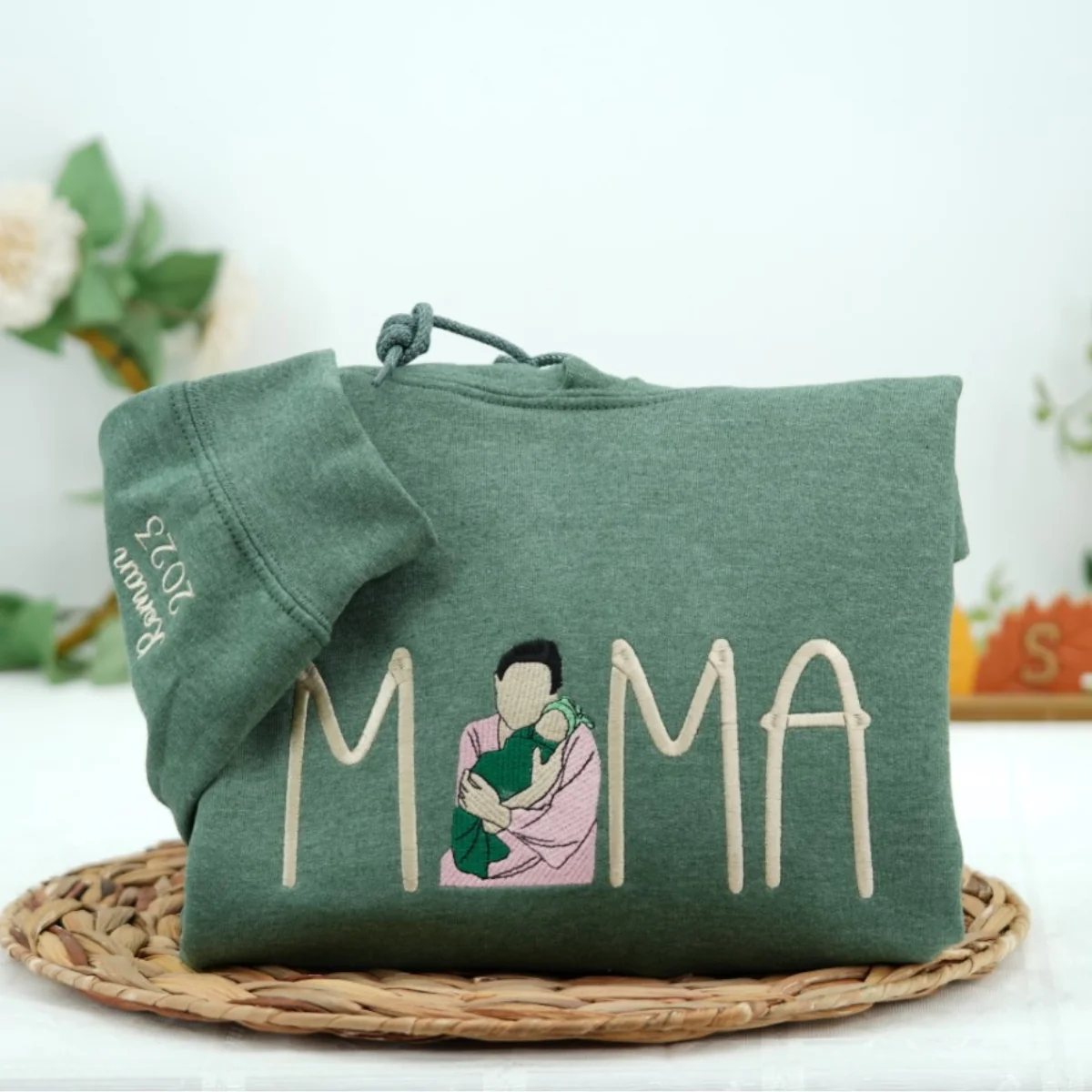 Custom Photo Mommy Hoodies - Family Photo Script Embroidered Sweatshirts - Perfect Mother Memory Gift - Image 6