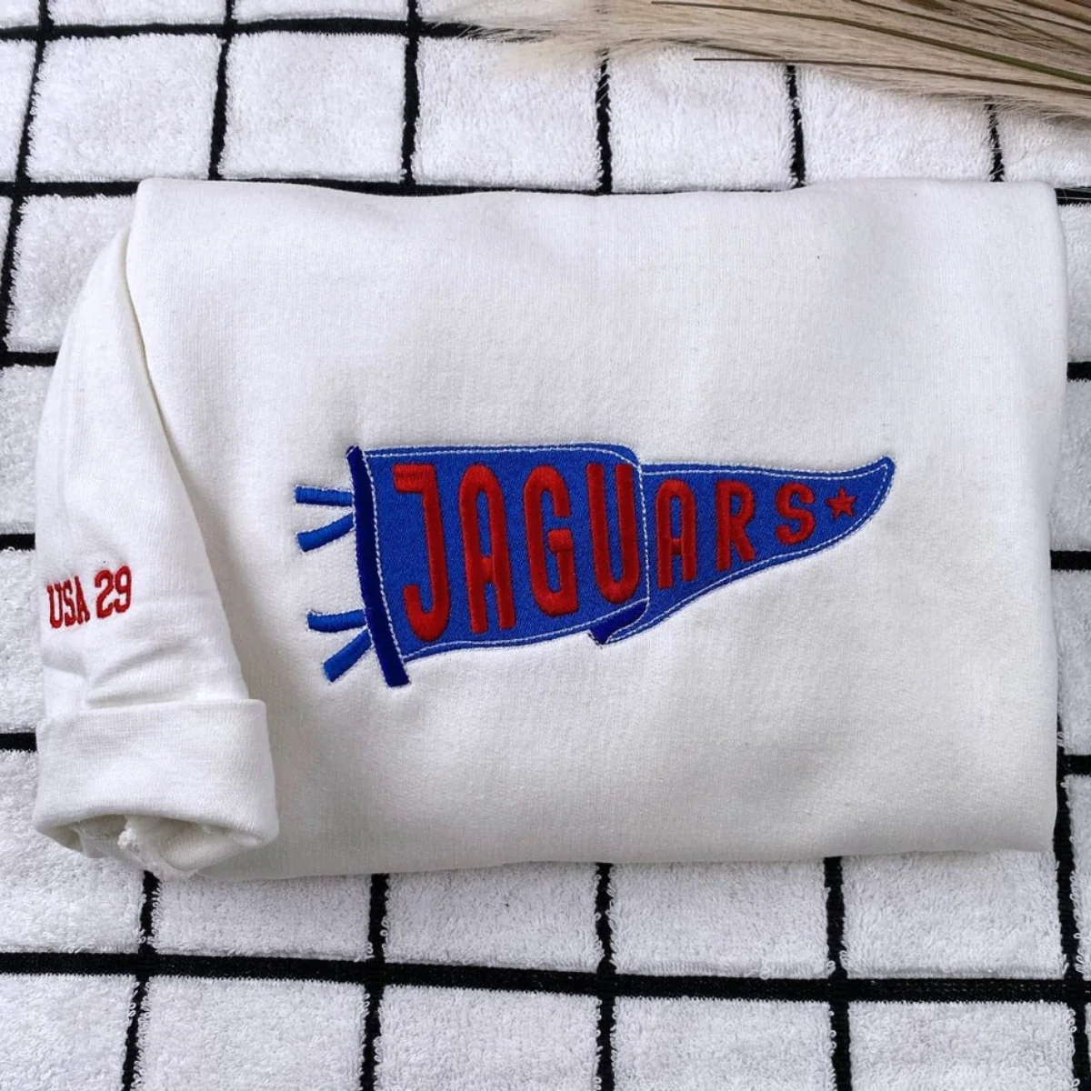 Custom University Hoodies - College Pennant Embroidered Sweatshirts - Perfect Alumni Gift - Image 4